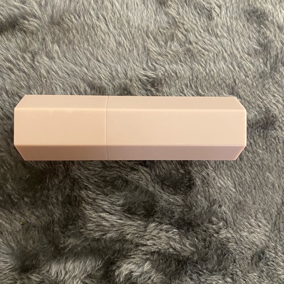 New Fenty Beauty Shimmer Skinstick - Picture 8 of 10